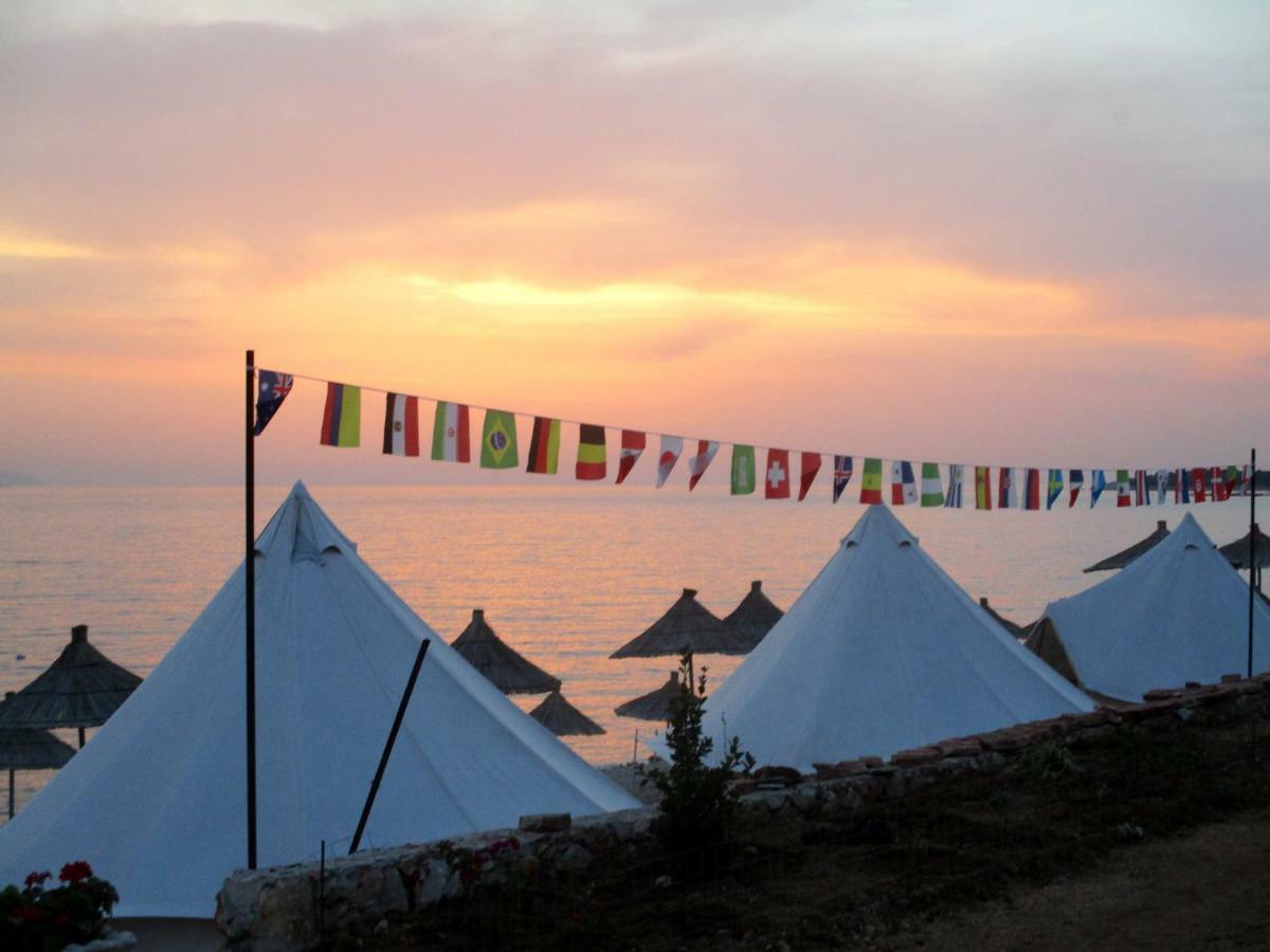 Glamour Camping Paradise Ksamil Hotell Exteriör bild